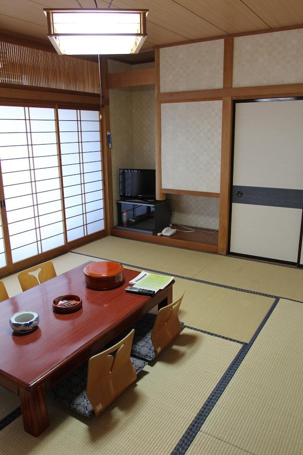 Hotel Cottage Shirakawa Sekinosato Стая снимка
